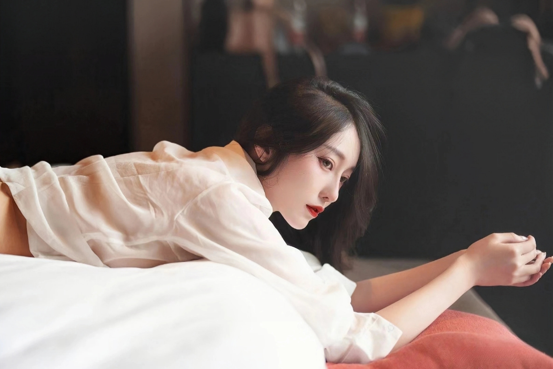 直击南海问题，王毅六连问：滥用仲裁，外交努力还有没有意义？| 图览天下